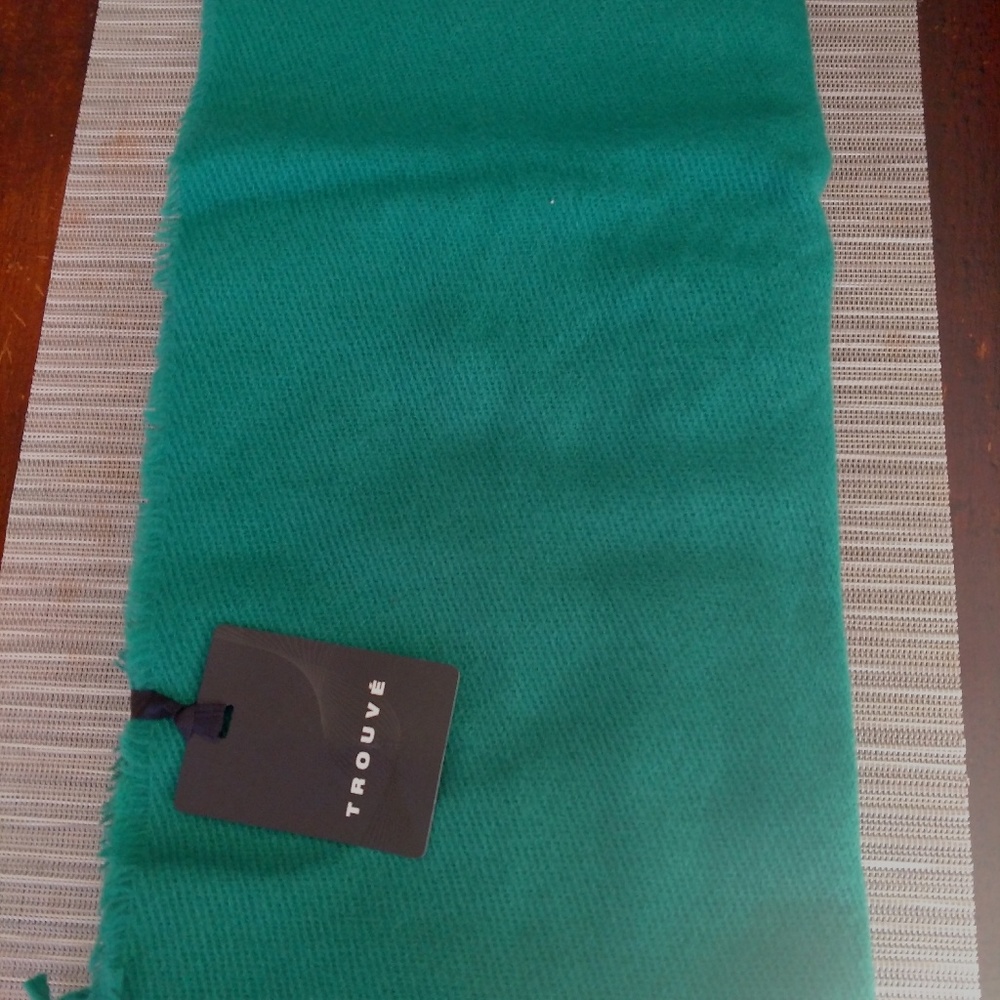 NWT Trouve wrap